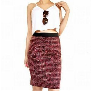 Chic Pink Tweed Skirt